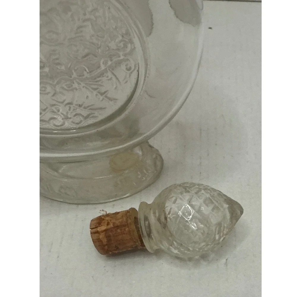 Vintage Glass Decanter Embossed Floral Medallion Pineapple Stopper 9in